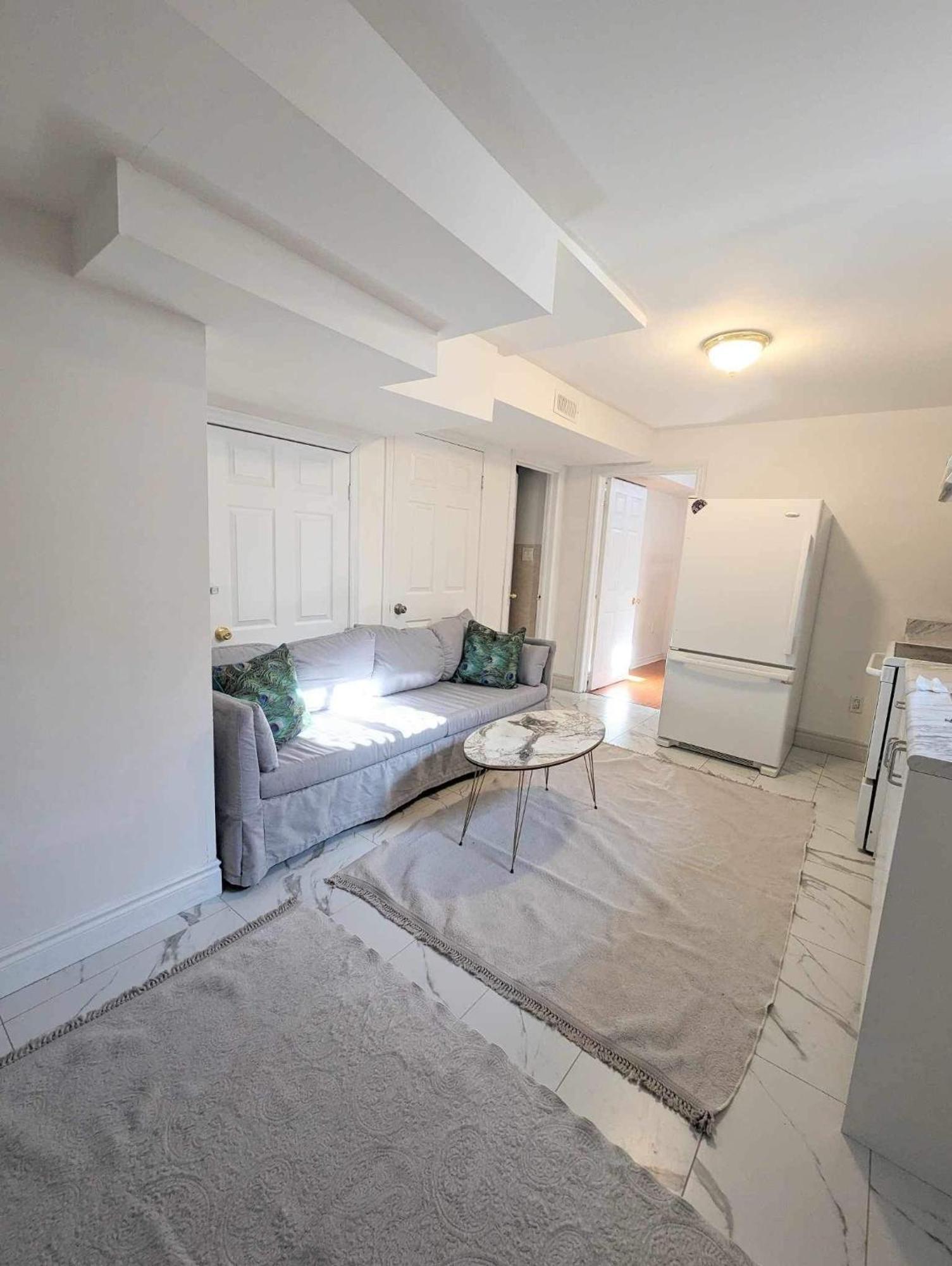Wonderland Apartment - 6 Min By Walking Vaughan Εξωτερικό φωτογραφία