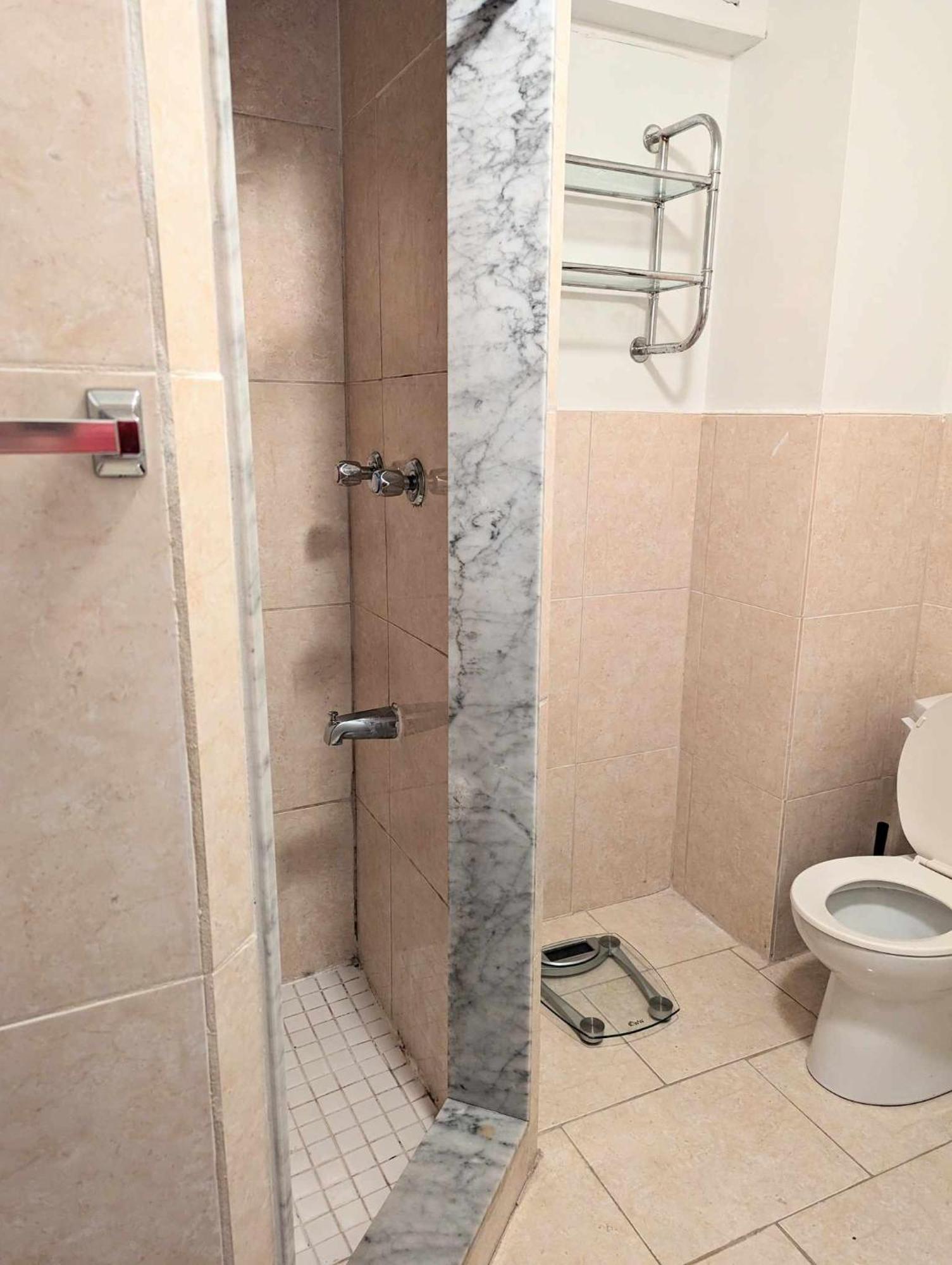 Wonderland Apartment - 6 Min By Walking Vaughan Εξωτερικό φωτογραφία